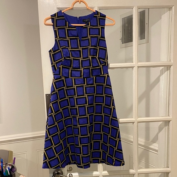 The Limited Dresses & Skirts - The Limited size 2 Petite Dress good condition